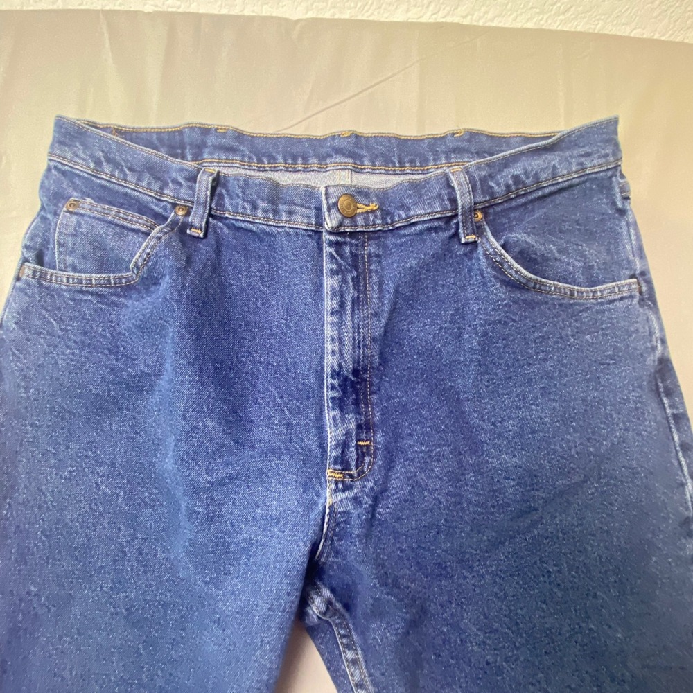 Wrangler Mens Straight Leg Jeans Blue Denim Workwear Rugged Work Tough 38x30 - Picture 2 of 16